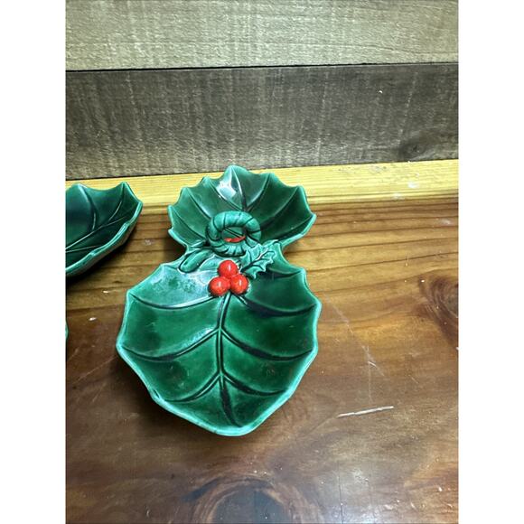 Lefton Green Holly berry Leaf Divided Candy Dish Set Of 2 - Picture 3 of 8